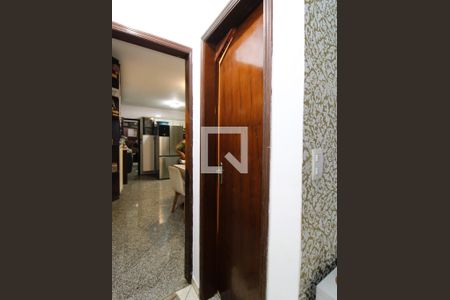 Casa para alugar com 210m², 3 quartos e 6 vagasLavabo