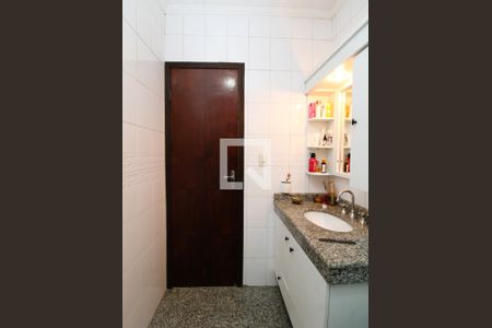 Casa para alugar com 210m², 3 quartos e 6 vagasBanheiro da Suíte