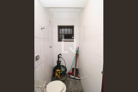 Casa para alugar com 210m², 3 quartos e 6 vagasBanheiro de serviço