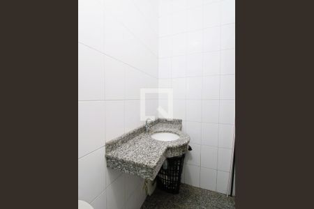 Casa para alugar com 210m², 3 quartos e 6 vagasBanheiro 2