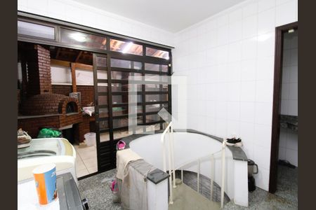 Casa para alugar com 210m², 3 quartos e 6 vagasÁrea de Serviço