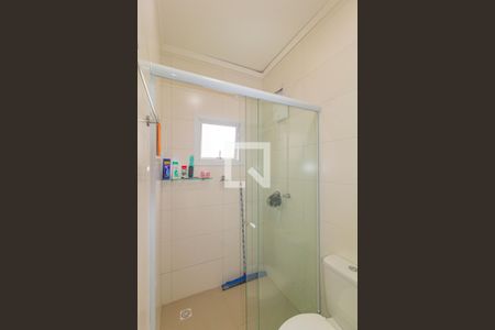 Casa à venda com 100m², 2 quartos e 2 vagas Casa à venda com 100m², 2 quartos e 2 vagasBanheiro da Suíte 1