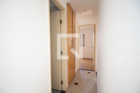 Apartamento à venda com 60m², 3 quartos e 1 vaga Apartamento à venda com 60m², 3 quartos e 1 vagaCorredor Quartos