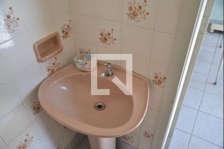 Casa à venda com 150m², 3 quartos e 5 vagasBanheiro de Serviço