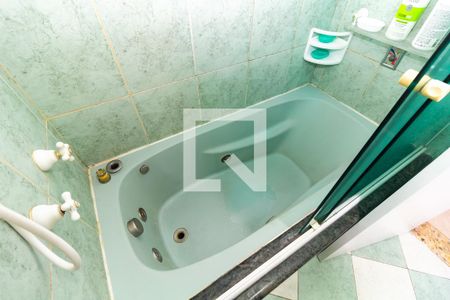 Apartamento à venda com 144m², 4 quartos e 1 vaga Apartamento à venda com 144m², 4 quartos e 1 vagaBanheiro 2