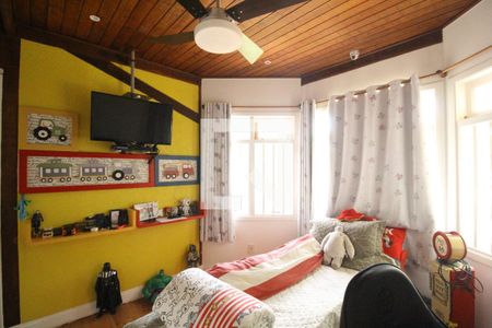 Casa de condomínio à venda com 477m², 5 quartos e 2 vagasQuarto