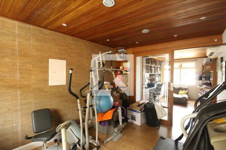 Casa de condomínio à venda com 477m², 5 quartos e 2 vagasSuíte 4 - Academia