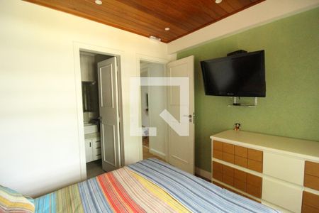 Casa de condomínio à venda com 477m², 5 quartos e 2 vagasSuíte 1