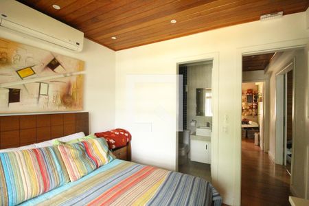 Casa de condomínio à venda com 477m², 5 quartos e 2 vagasSuíte 1