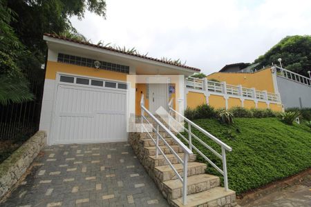 Casa de condomínio à venda com 477m², 5 quartos e 2 vagasFachada