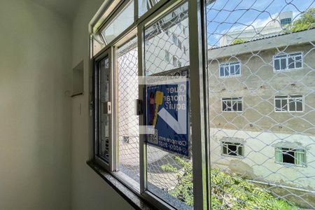 Plaquinha de apartamento para alugar com 2 quartos, 70m² em Tijuca, Rio de Janeiro