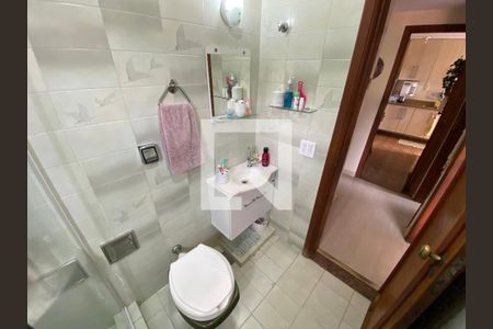 Apartamento à venda com 88m², 3 quartos e 1 vaga Apartamento à venda com 88m², 3 quartos e 1 vagaBanheiro