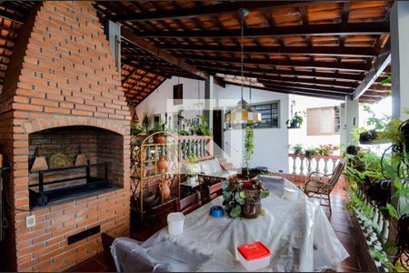 Casa à venda com 400m², 3 quartos e 6 vagasÁrea Gourmet