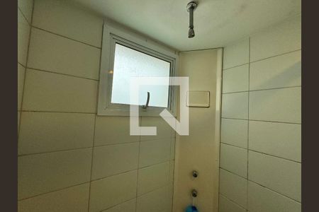 Casa de condomínio à venda com 196m², 2 quartos e 1 vaga Casa de condomínio à venda com 196m², 2 quartos e 1 vagaSuíte - Banheiro
