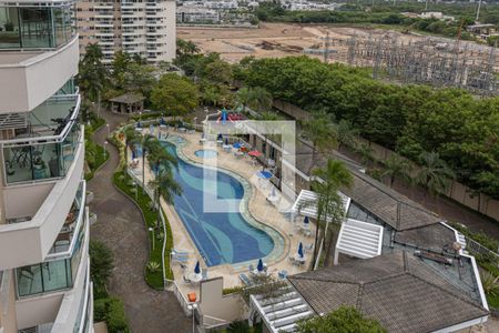 Casa de condomínio à venda com 196m², 2 quartos e 1 vaga Casa de condomínio à venda com 196m², 2 quartos e 1 vagaÁrea externa