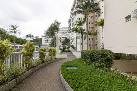 Casa de condomínio à venda com 196m², 2 quartos e 1 vaga Casa de condomínio à venda com 196m², 2 quartos e 1 vagaÁrea externa