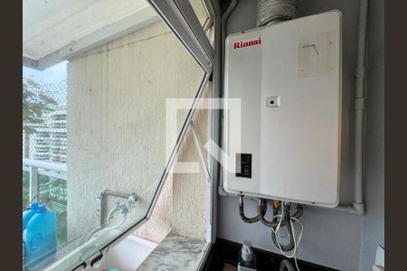 Casa de condomínio à venda com 196m², 2 quartos e 1 vaga Casa de condomínio à venda com 196m², 2 quartos e 1 vagaÁrea de Serviço