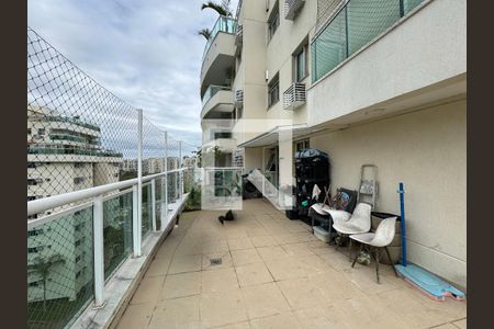 Casa de condomínio à venda com 196m², 2 quartos e 1 vaga Casa de condomínio à venda com 196m², 2 quartos e 1 vagaÁrea externa