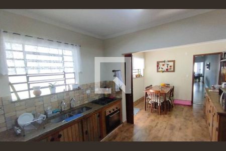 Casa à venda com 253m², 3 quartos e 3 vagasFoto 07