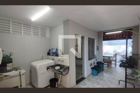 Casa à venda com 253m², 3 quartos e 3 vagasFoto 11