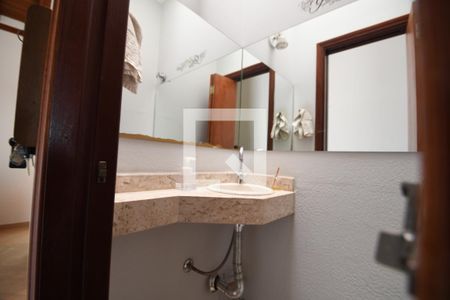 Casa para alugar com 275m², 3 quartos e 5 vagasLavabo