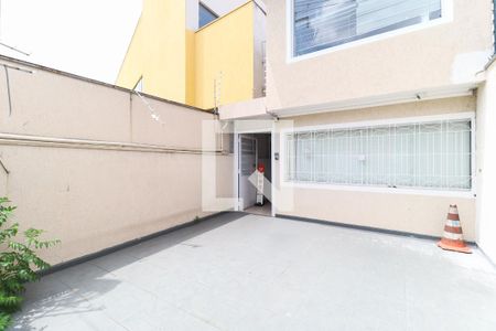 Casa à venda com 230m², 3 quartos e 1 vaga Casa à venda com 230m², 3 quartos e 1 vagaGaragem