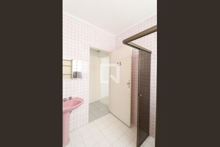 Casa à venda com 230m², 3 quartos e 1 vaga Casa à venda com 230m², 3 quartos e 1 vagaBanheiro da Suíte