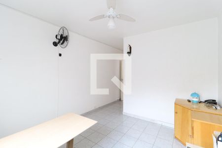 Casa à venda com 230m², 3 quartos e 1 vaga Casa à venda com 230m², 3 quartos e 1 vagaSuíte