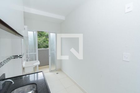 Apartamento para alugar com 57m², 2 quartos e 1 vaga Apartamento para alugar com 57m², 2 quartos e 1 vagaCozinha e Área de Serviço