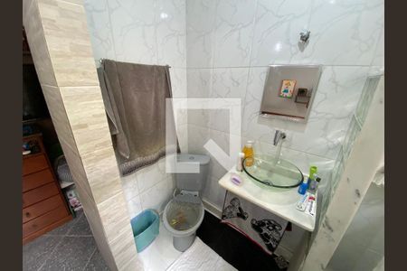 Casa à venda com 120m², 4 quartos e 1 vaga Casa à venda com 120m², 4 quartos e 1 vagaBanheiro do Quarto 2