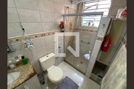 Casa à venda com 120m², 4 quartos e 1 vaga Casa à venda com 120m², 4 quartos e 1 vagaBanheiro