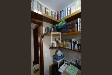 Apartamento à venda com 106m², 3 quartos e 2 vagasEscritório