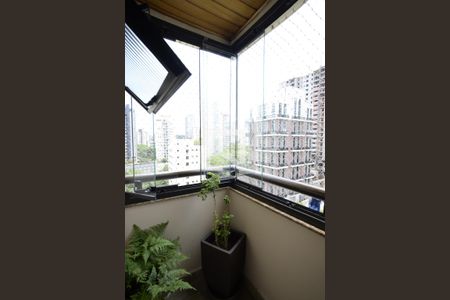 Apartamento à venda com 106m², 3 quartos e 2 vagasSuíte