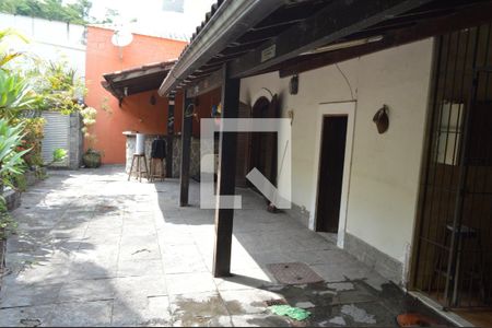 Casa à venda com 300m², 4 quartos e 3 vagas Casa à venda com 300m², 4 quartos e 3 vagasÁrea Gourmet