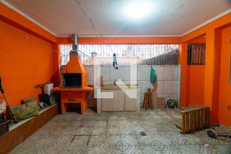 Casa à venda com 180m², 3 quartos e 2 vagas Casa à venda com 180m², 3 quartos e 2 vagasChurrasqueira