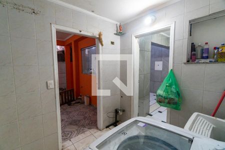 Casa à venda com 180m², 3 quartos e 2 vagas Casa à venda com 180m², 3 quartos e 2 vagasLavanderia