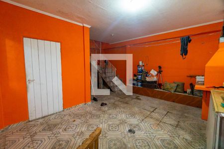 Casa à venda com 180m², 3 quartos e 2 vagas Casa à venda com 180m², 3 quartos e 2 vagasQuintal