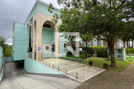 Casa de condomínio à venda com 510m², 4 quartos e 5 vagasFachada