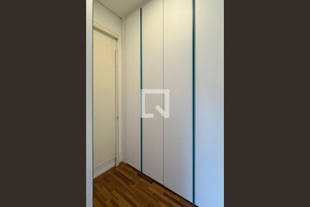 Casa de condomínio à venda com 510m², 4 quartos e 5 vagasCloset da suíte 4