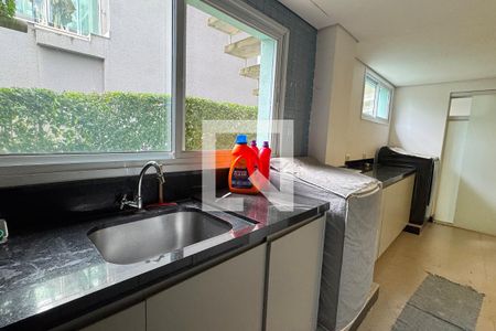 Casa de condomínio à venda com 510m², 4 quartos e 5 vagasÁrea de Serviço