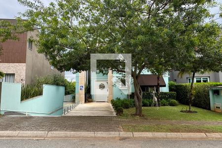 Casa de condomínio à venda com 510m², 4 quartos e 5 vagasFachada