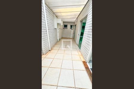 Apartamento à venda com 232m², 4 quartos e 2 vagas Apartamento à venda com 232m², 4 quartos e 2 vagasÁrea comum