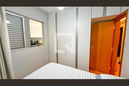 Apartamento à venda com 232m², 4 quartos e 2 vagas Apartamento à venda com 232m², 4 quartos e 2 vagasQuarto 3