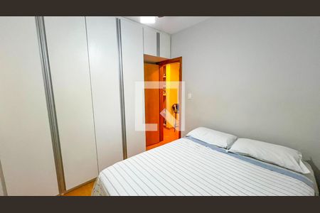Apartamento à venda com 232m², 4 quartos e 2 vagas Apartamento à venda com 232m², 4 quartos e 2 vagasQuarto 3