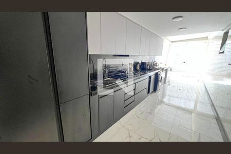 Apartamento à venda com 232m², 4 quartos e 2 vagas Apartamento à venda com 232m², 4 quartos e 2 vagasÁrea comum