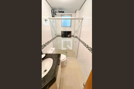 Apartamento à venda com 232m², 4 quartos e 2 vagas Apartamento à venda com 232m², 4 quartos e 2 vagasBanheiro Social