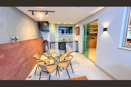 Apartamento à venda com 232m², 4 quartos e 2 vagas Apartamento à venda com 232m², 4 quartos e 2 vagasCopa