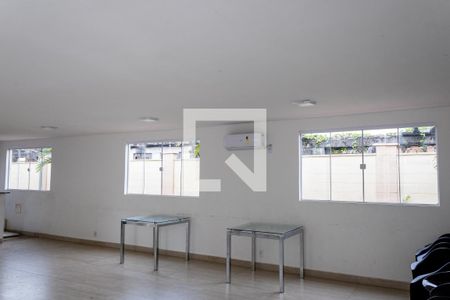 Apartamento para alugar com 38m², 2 quartos e 1 vaga Apartamento para alugar com 38m², 2 quartos e 1 vagaÁrea comum - Salão de festas