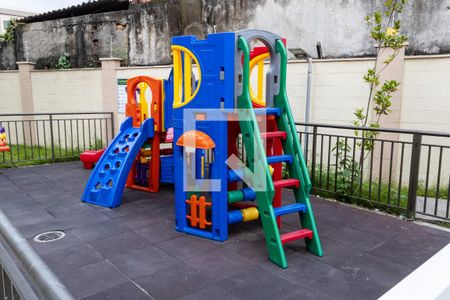 Apartamento para alugar com 38m², 2 quartos e 1 vaga Apartamento para alugar com 38m², 2 quartos e 1 vagaÁrea Comum - Playground