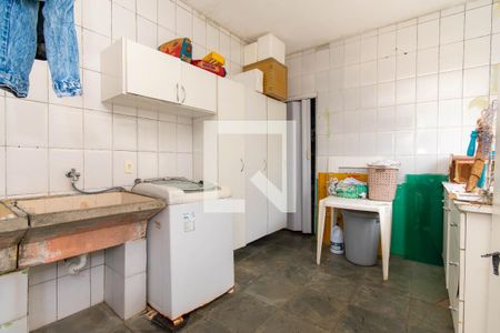 Casa à venda com 280m², 4 quartos e 2 vagas Casa à venda com 280m², 4 quartos e 2 vagasÁrea de Serviço